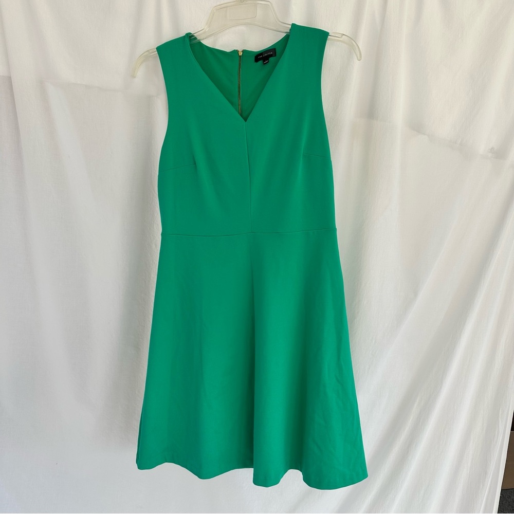 The Limited Vibrant Green dress like new size small